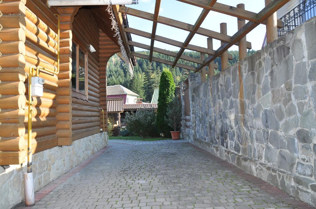 Cottage Smerekovyi Szkole Kültér fotó