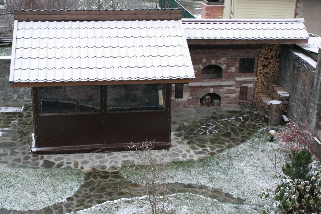 Cottage Smerekovyi Szkole Kültér fotó